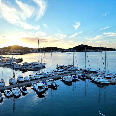 Appartamento Seaview Sveti Filip i Jakov Esterno foto