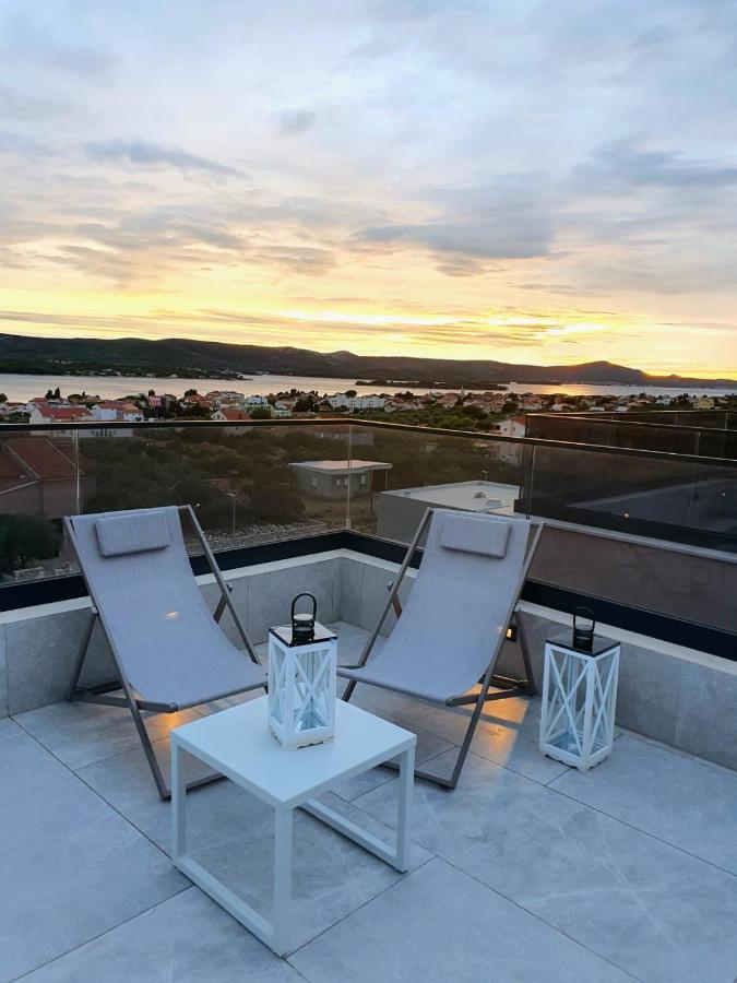 Appartamento Seaview Sveti Filip i Jakov Esterno foto