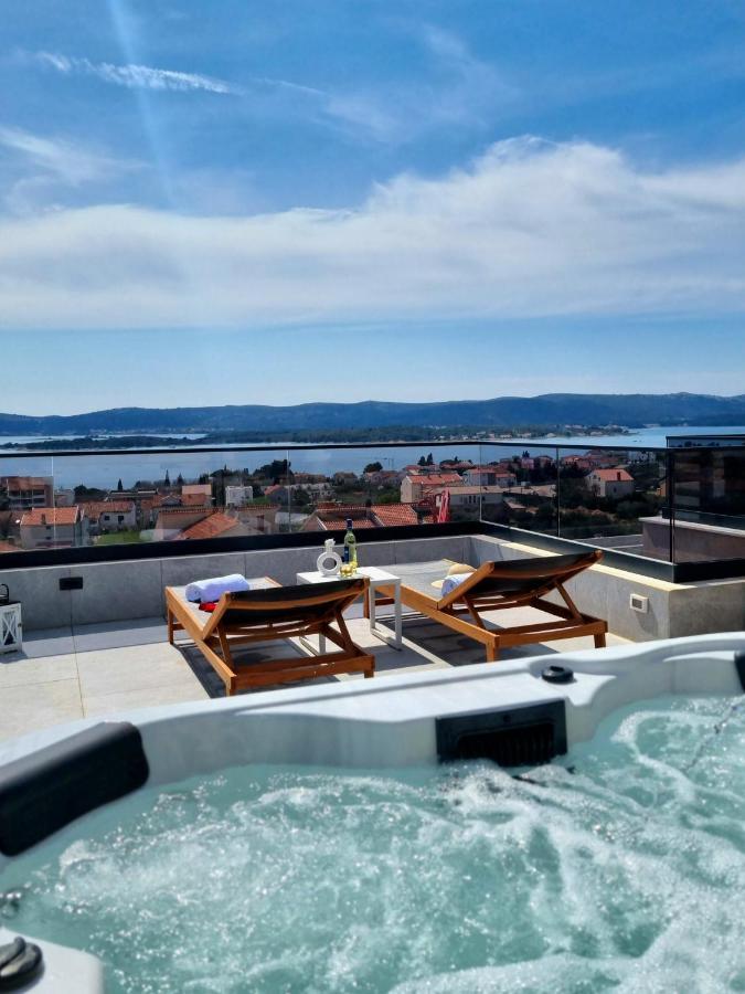 Appartamento Seaview Sveti Filip i Jakov Esterno foto